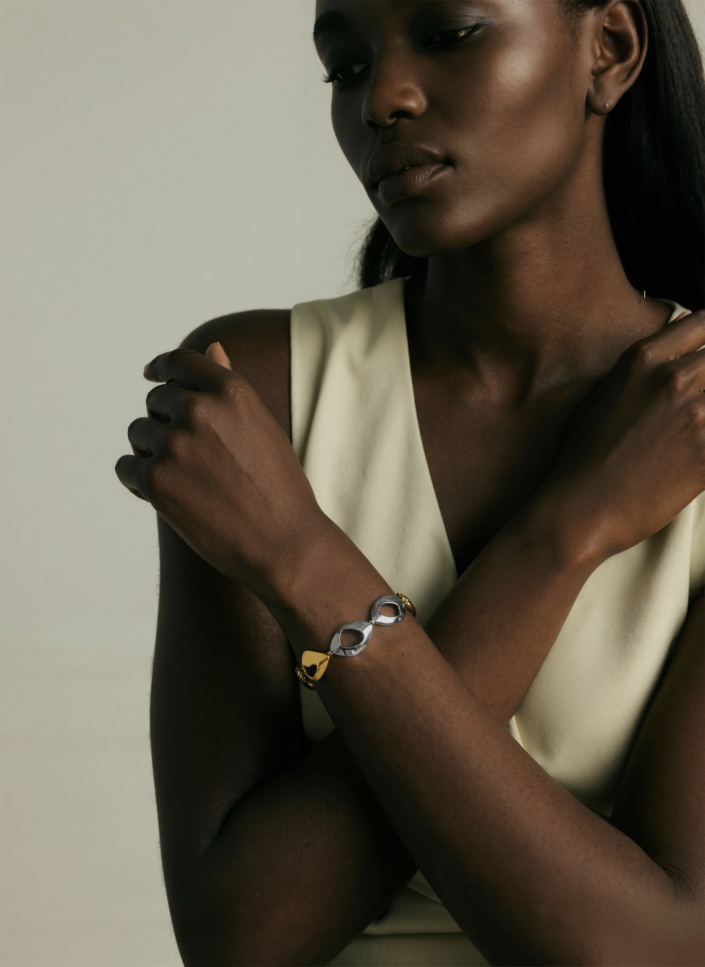 Élan Sculpted Bracelet Mixed Material