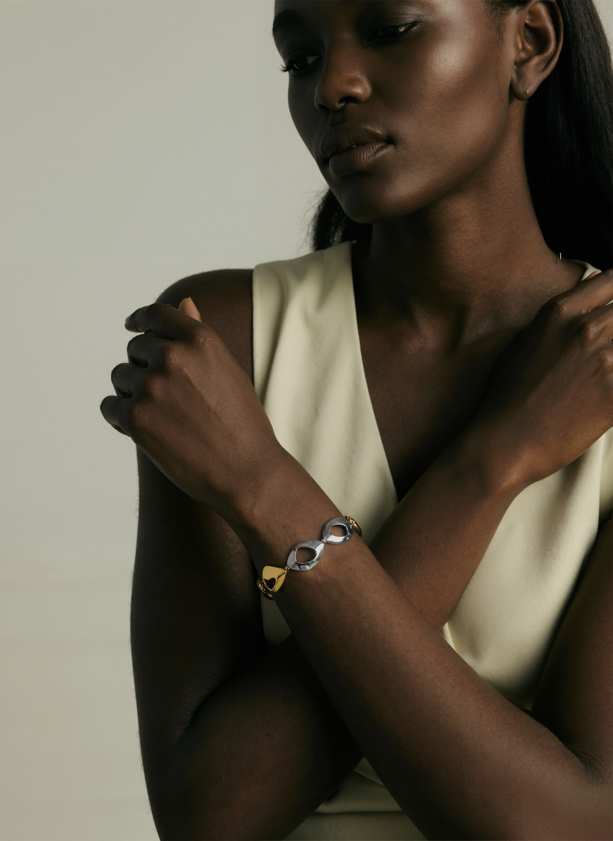 Élan Sculpted Bracelet Mixed Material