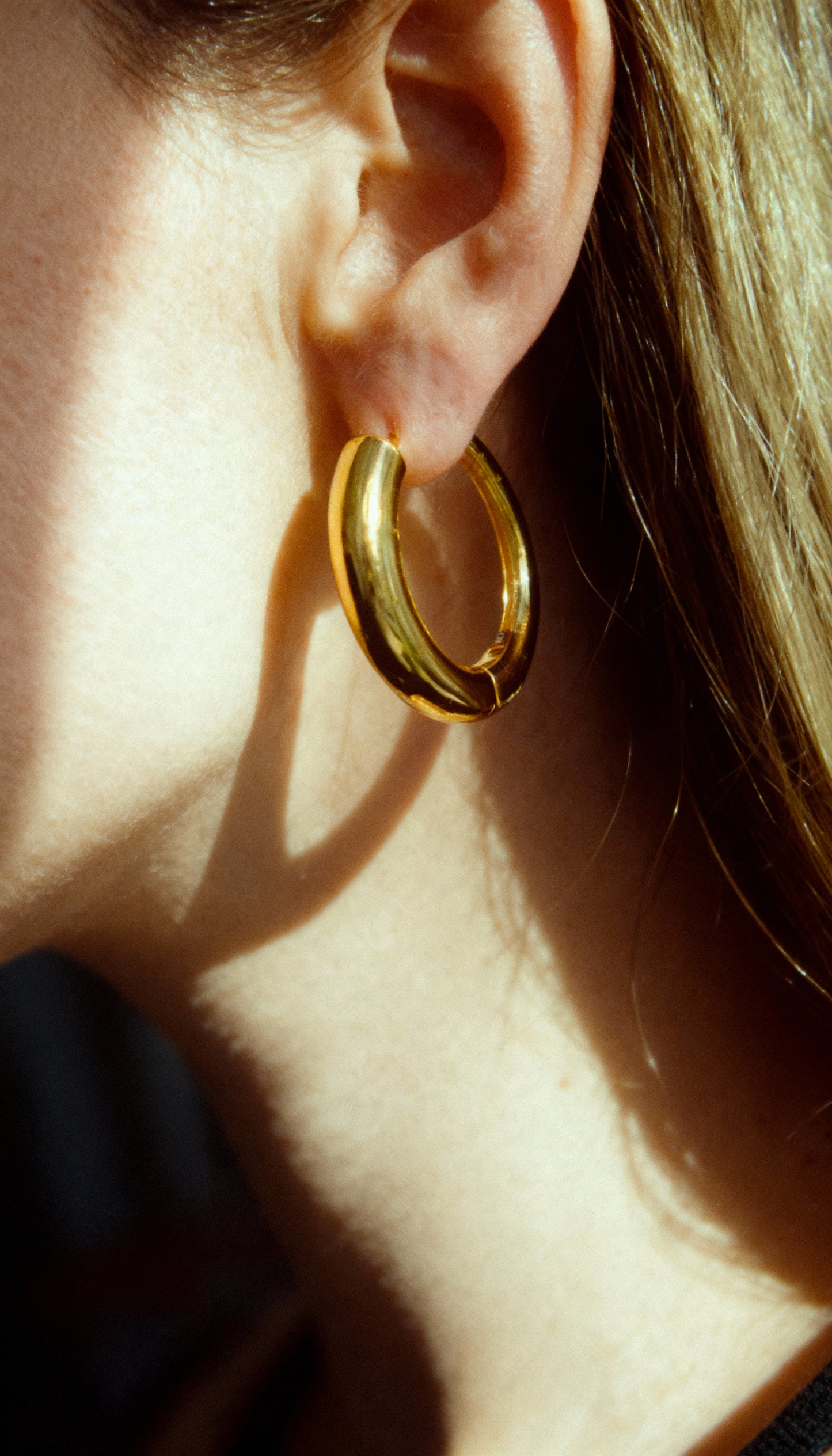 Nia Large Hoops | Gold Vermeil