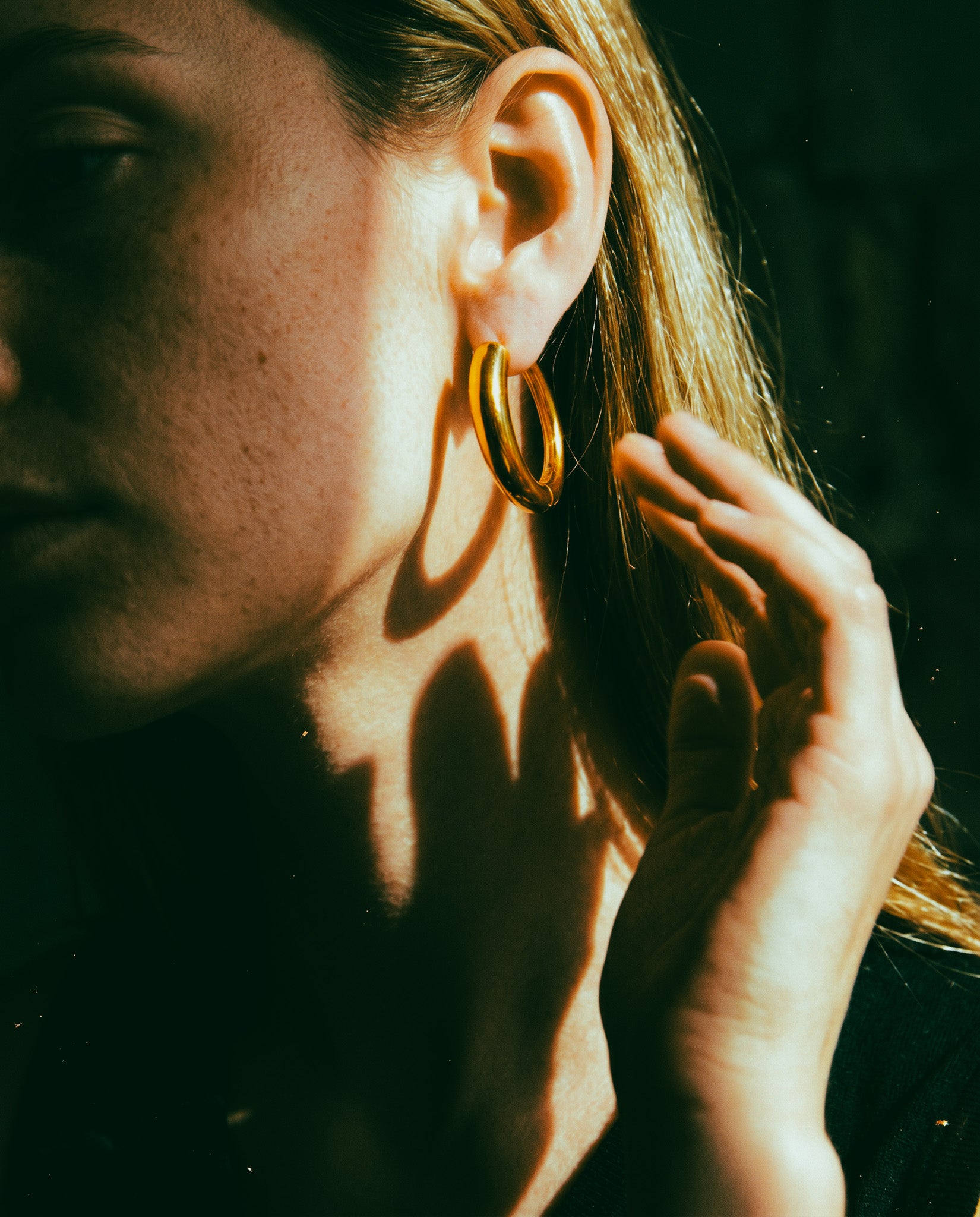 Nia Large Hoops | Gold Vermeil