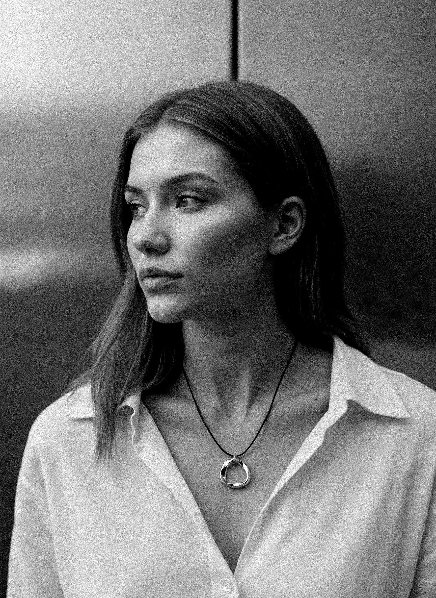 Oura Pendant | Sterling Silver